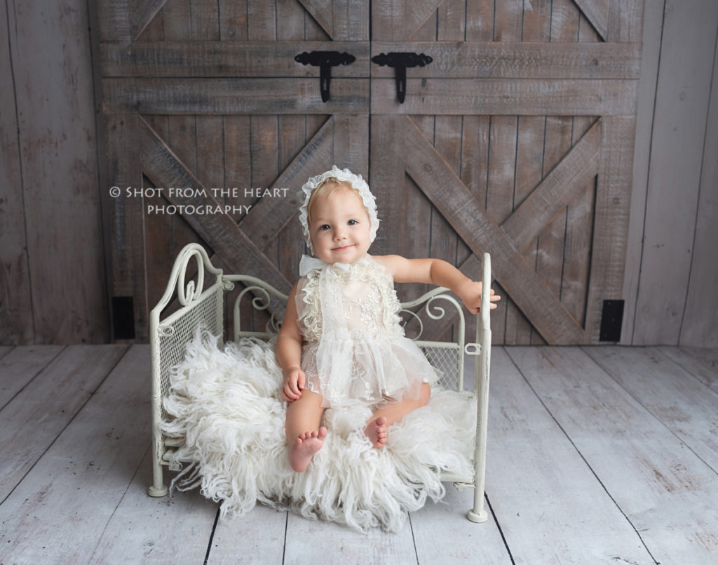 baby photography with rustic background