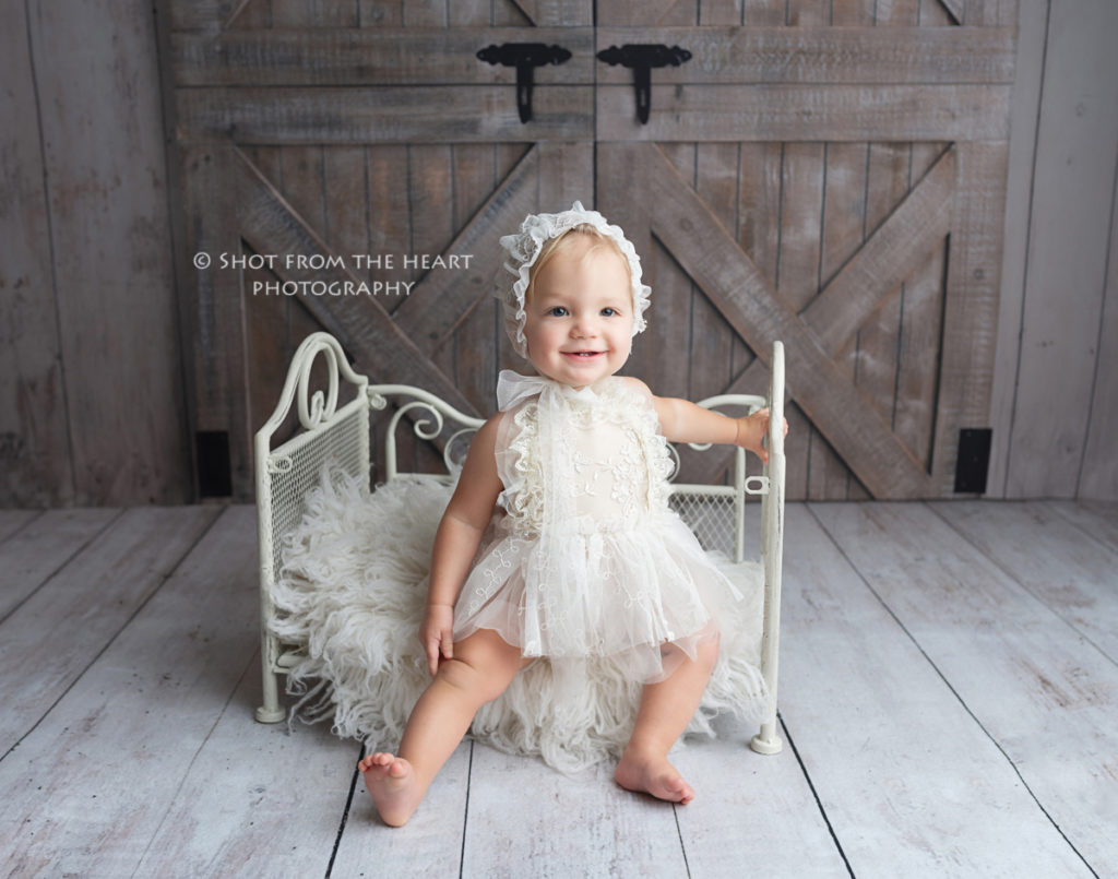 baby photography with rustic background