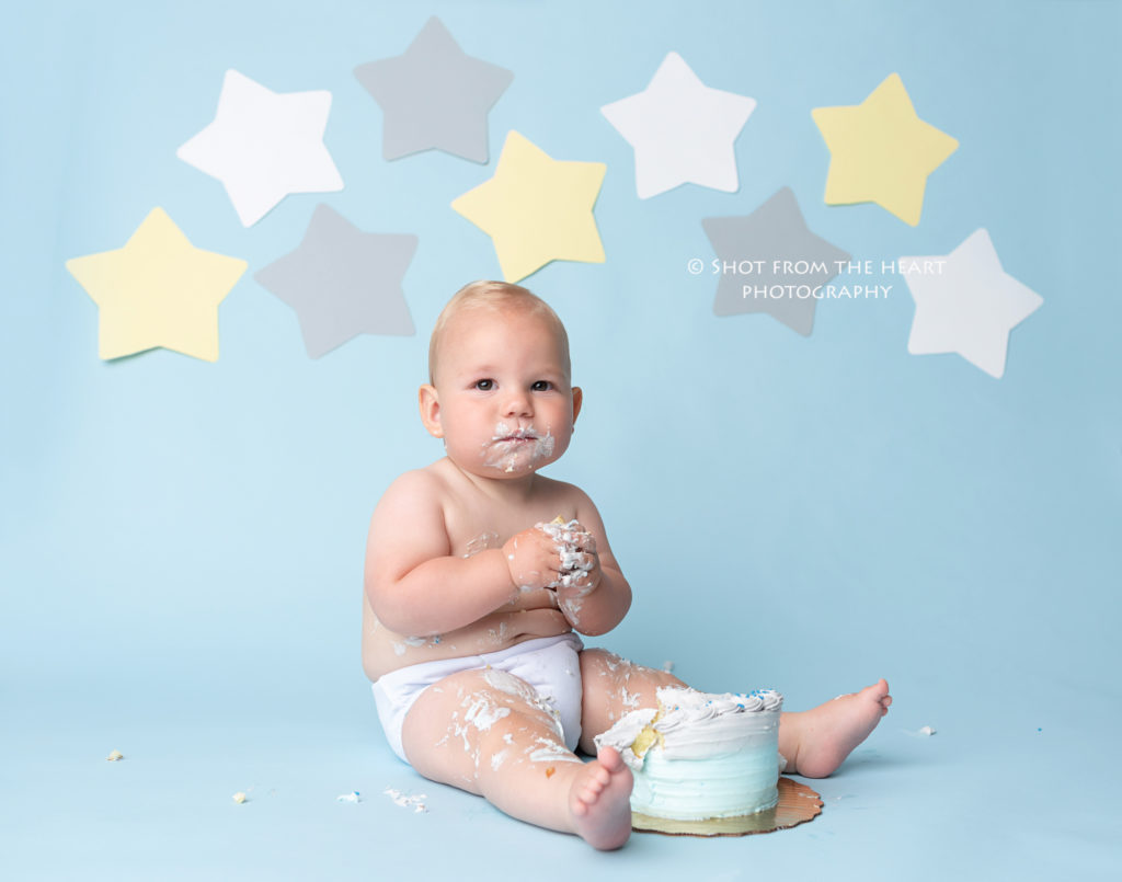 baby cake smash blue stars